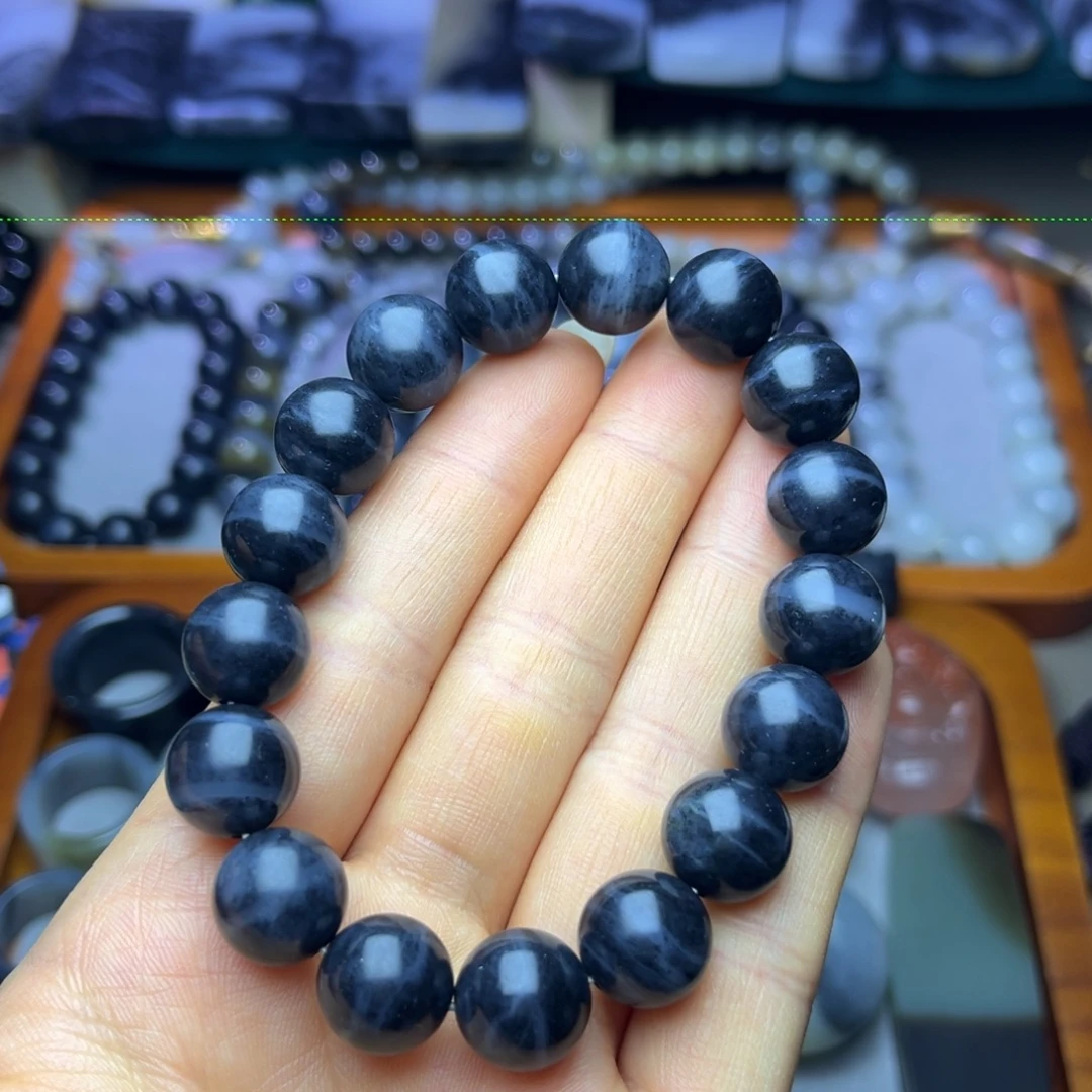 和田玉未镶嵌手串