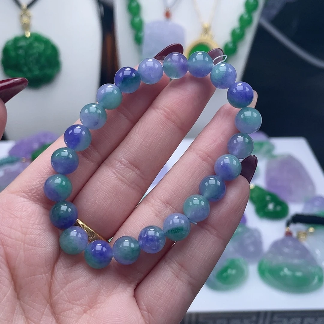 翡翠吊坠(赠链)未镶嵌