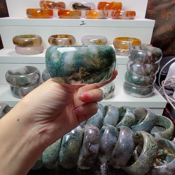 玛瑙/玉髓手镯未镶嵌霞*