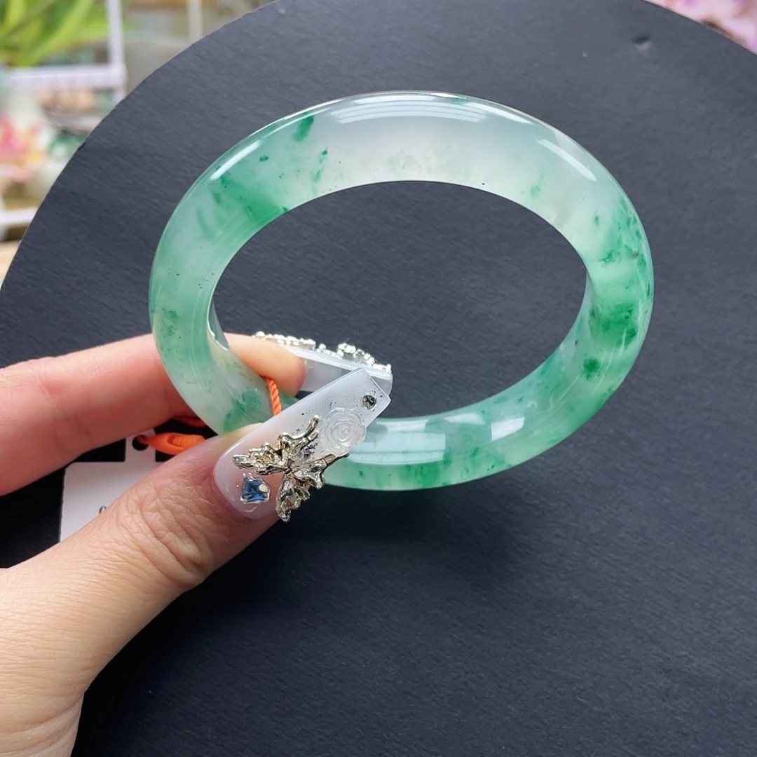 石英质玉未镶嵌手镯58