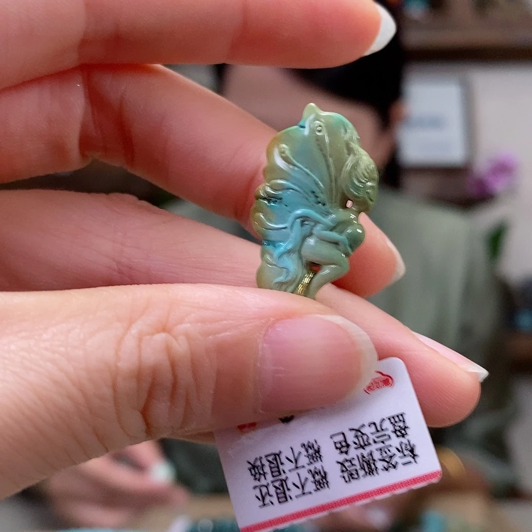未镶嵌绿松石珠宝奇石