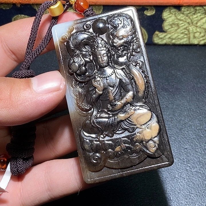 呼***6和田玉未镶嵌颈饰CC