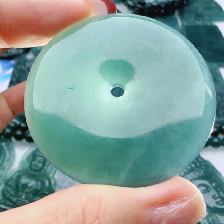 翡翠未镶嵌颈饰多样性发货天然A货翡翠