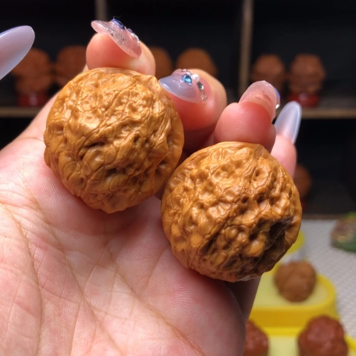 橄榄核吊坠1龙鳞舍利疙瘩包