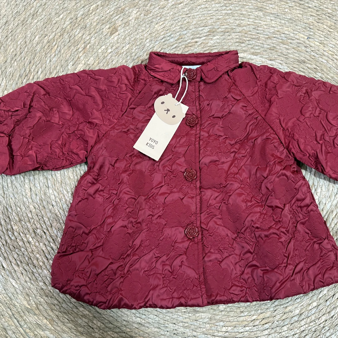 yy童装红色加棉缎面外套