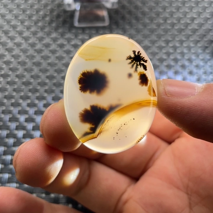 小***l玛瑙/玉髓未镶嵌颈饰