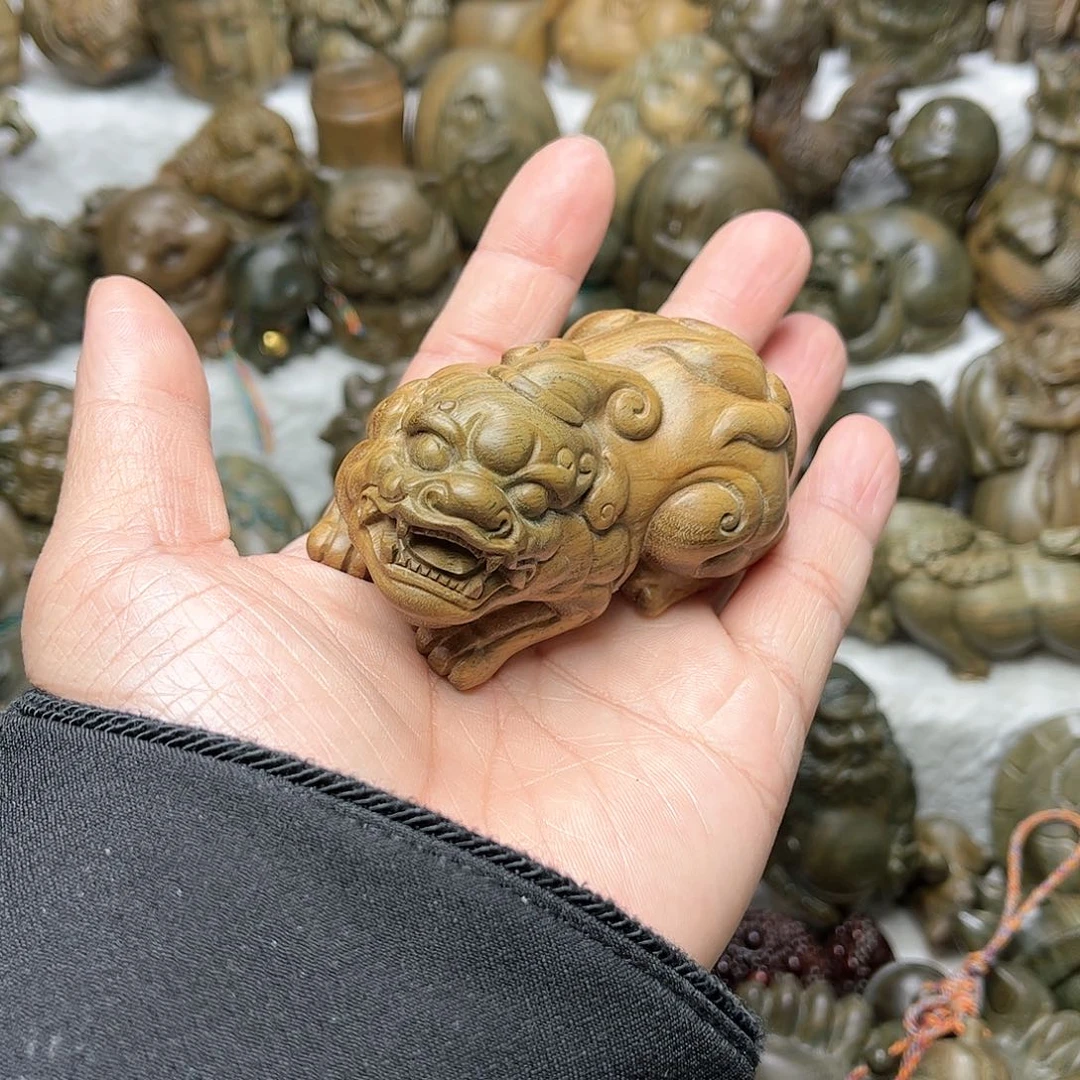 维腊木（绿檀）笑**生胖貔貅