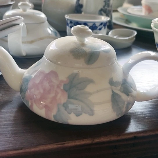 盘手绘壶一个陶瓷陶瓷