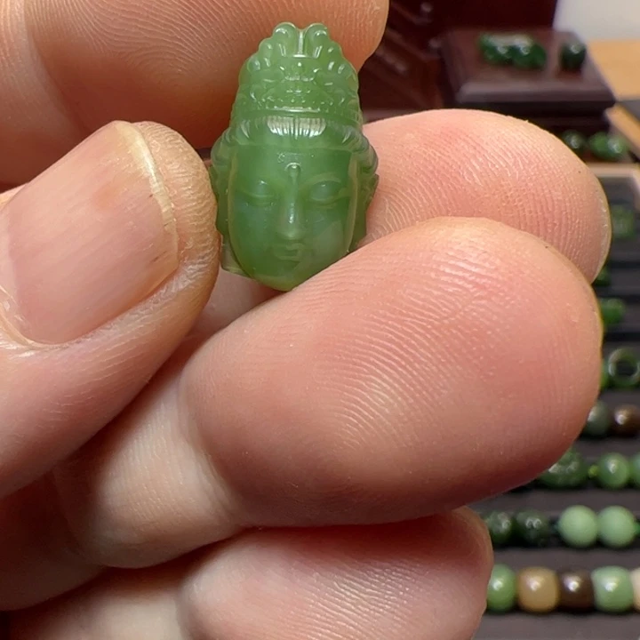 七****和田玉未镶嵌颈饰