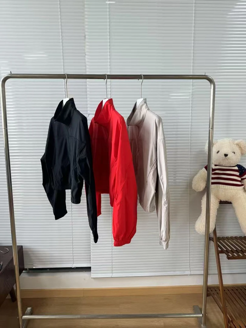 硅胶立体印花Oversize防风立领宽松短款透气户外外套25063064