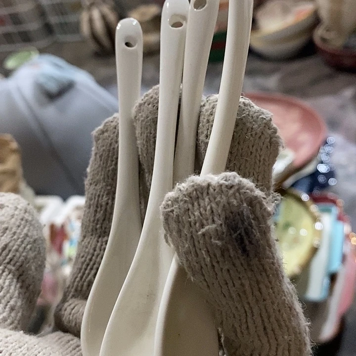 鸠****瓷片陶瓷制品生产