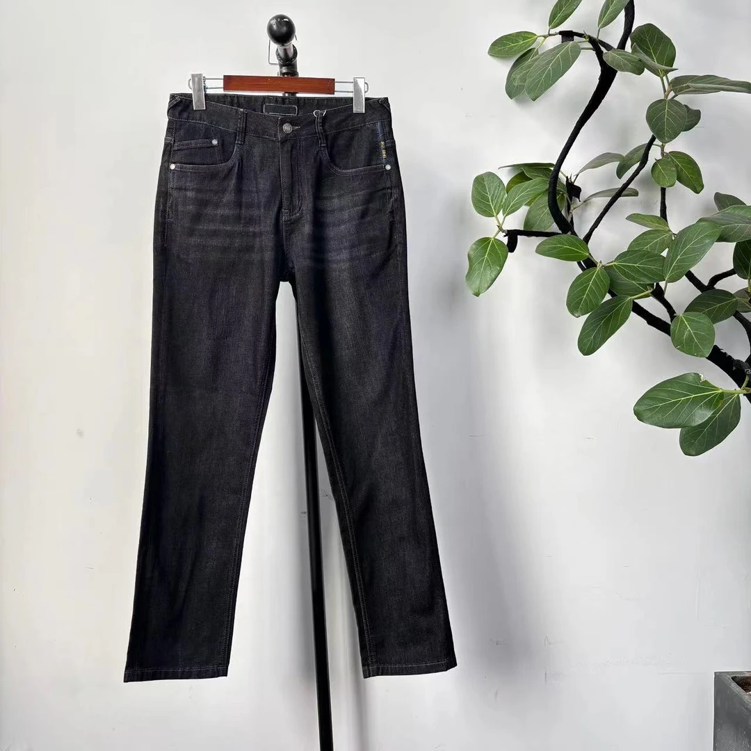 Q-25 男士简约时尚黑色水洗直筒休闲牛仔裤 SC244