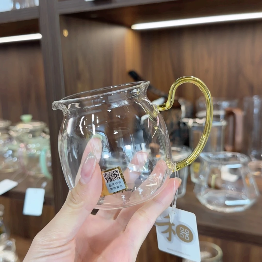 禾器美满浅黄色。。。