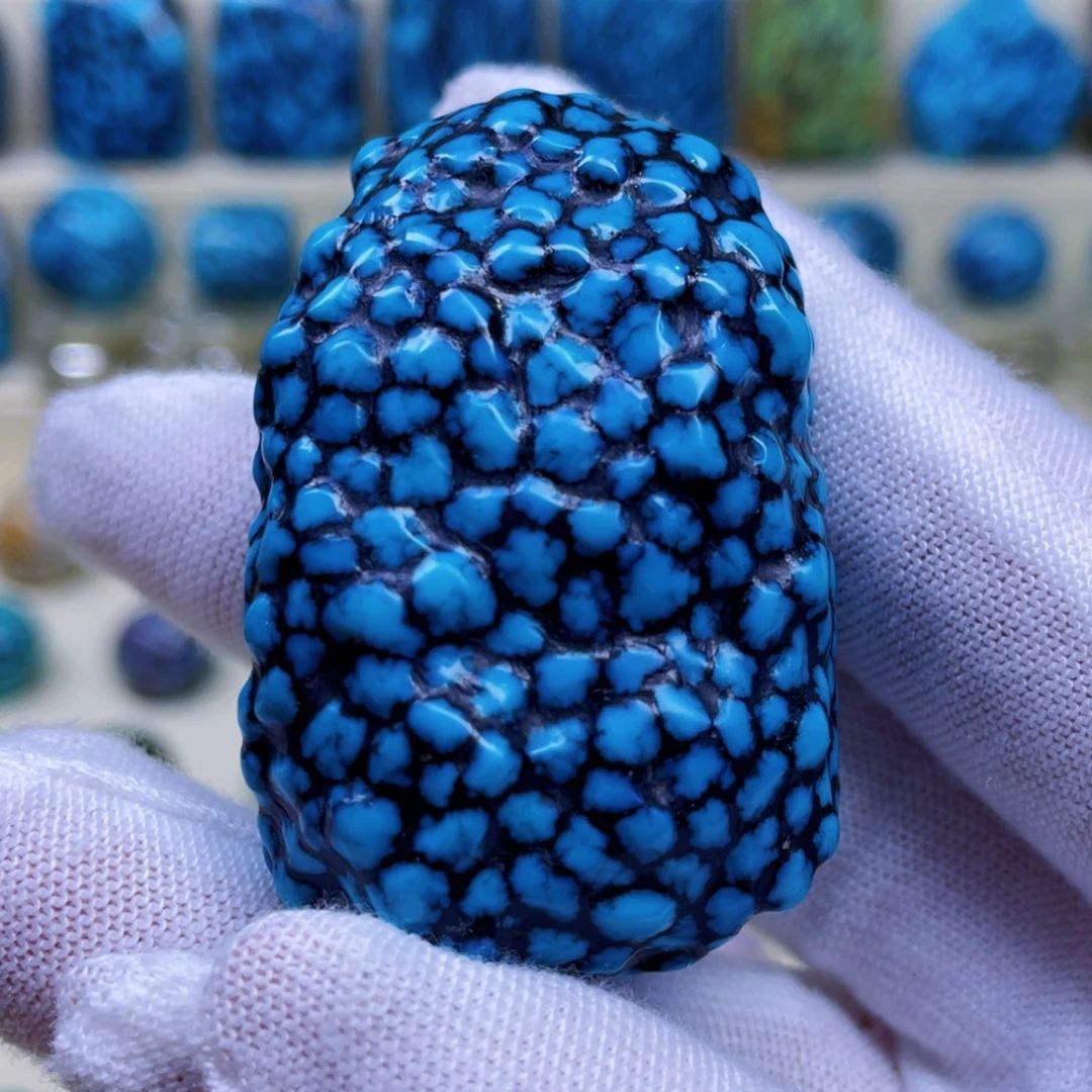 绿松石未镶嵌颈饰