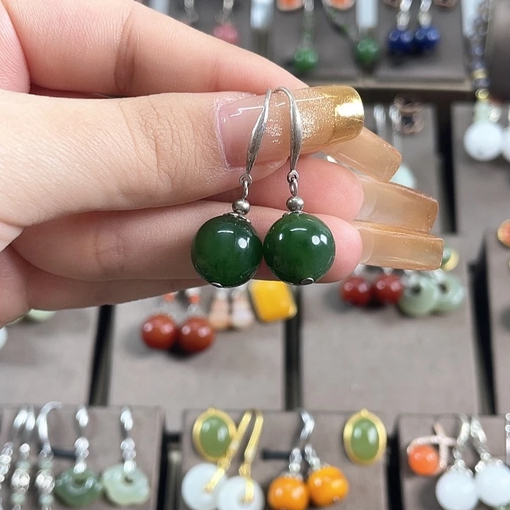 和田玉耳饰银S925镶嵌12左右