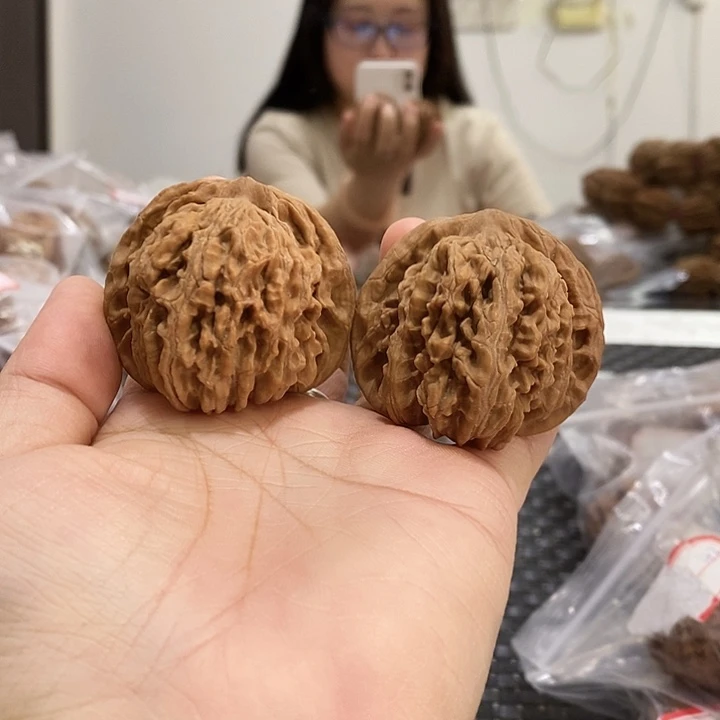 文玩核桃吊坠四座楼44+
