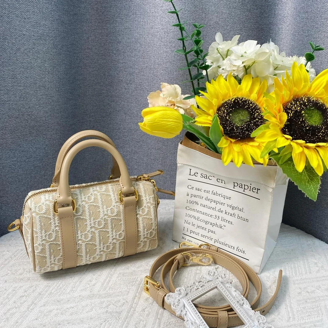 99新 DIOR/迪奥 上海店迪奥mini波士顿包17002697