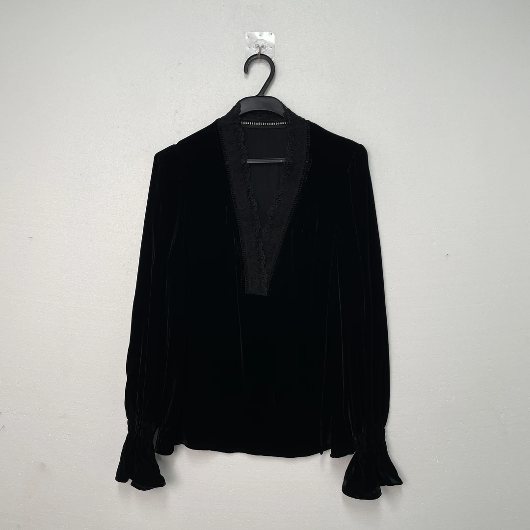 100%真丝丝绒时尚优雅轻奢设计师款喇叭袖上衣5332