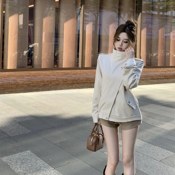 米白色立领长袖外套女秋季新款美式机车风宽松高级感夹克开衫上衣