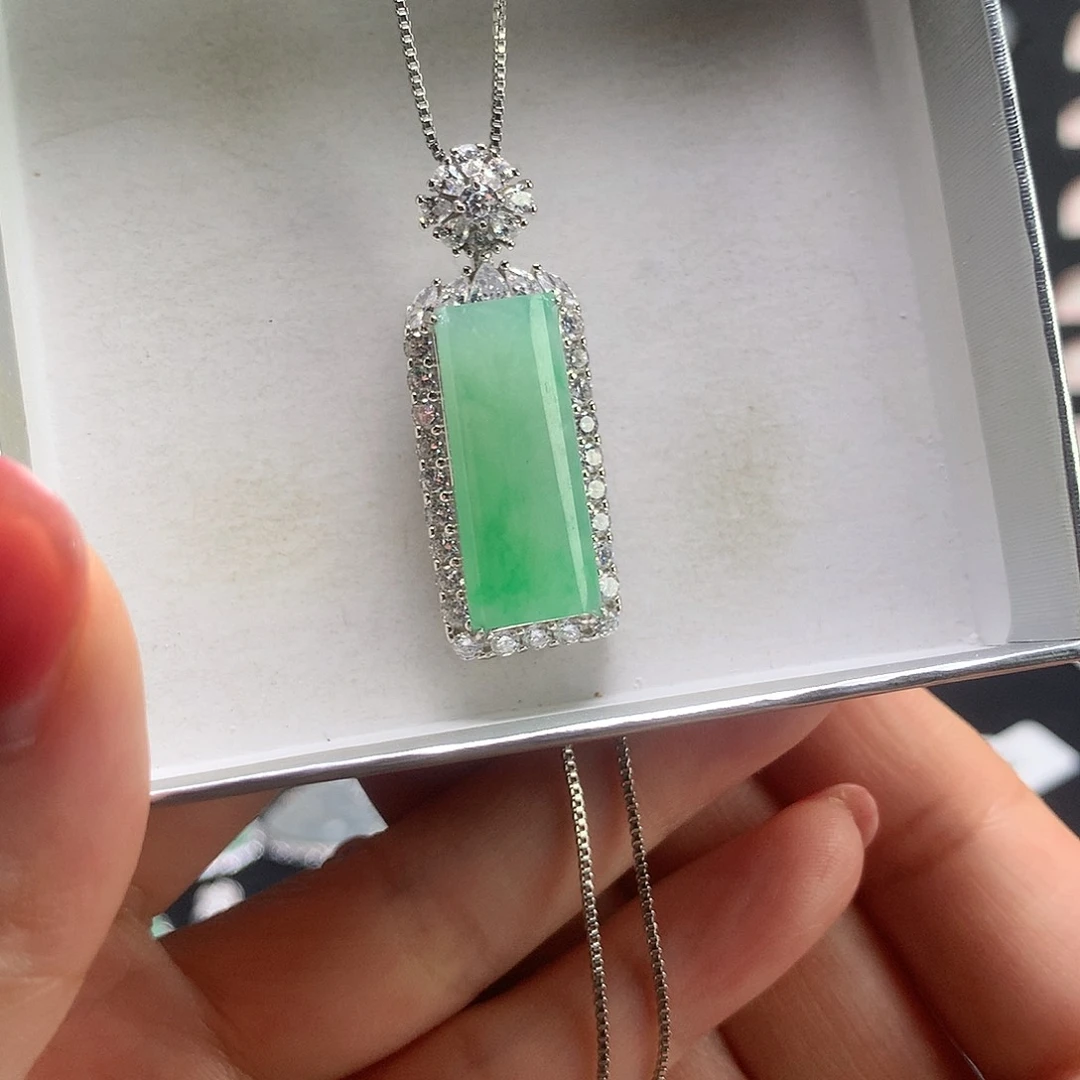 颈饰银S925镶嵌翡翠11111111