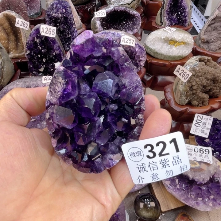 未镶嵌大型摆件（非配饰）水晶