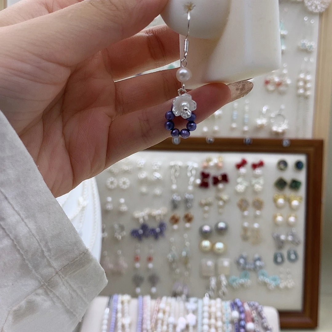 淡水珍珠银S925镶嵌耳饰