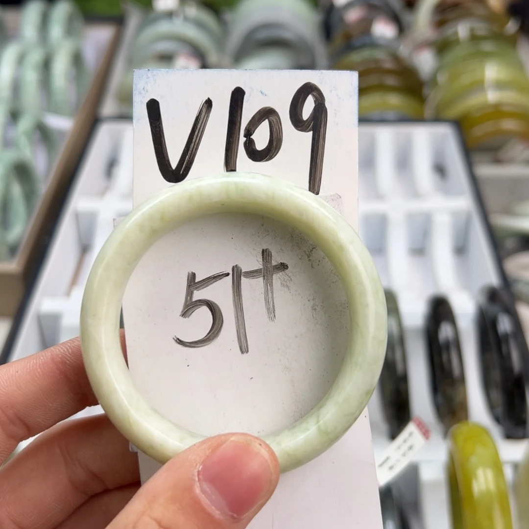 岫玉手镯未镶嵌天然岫玉微瑕