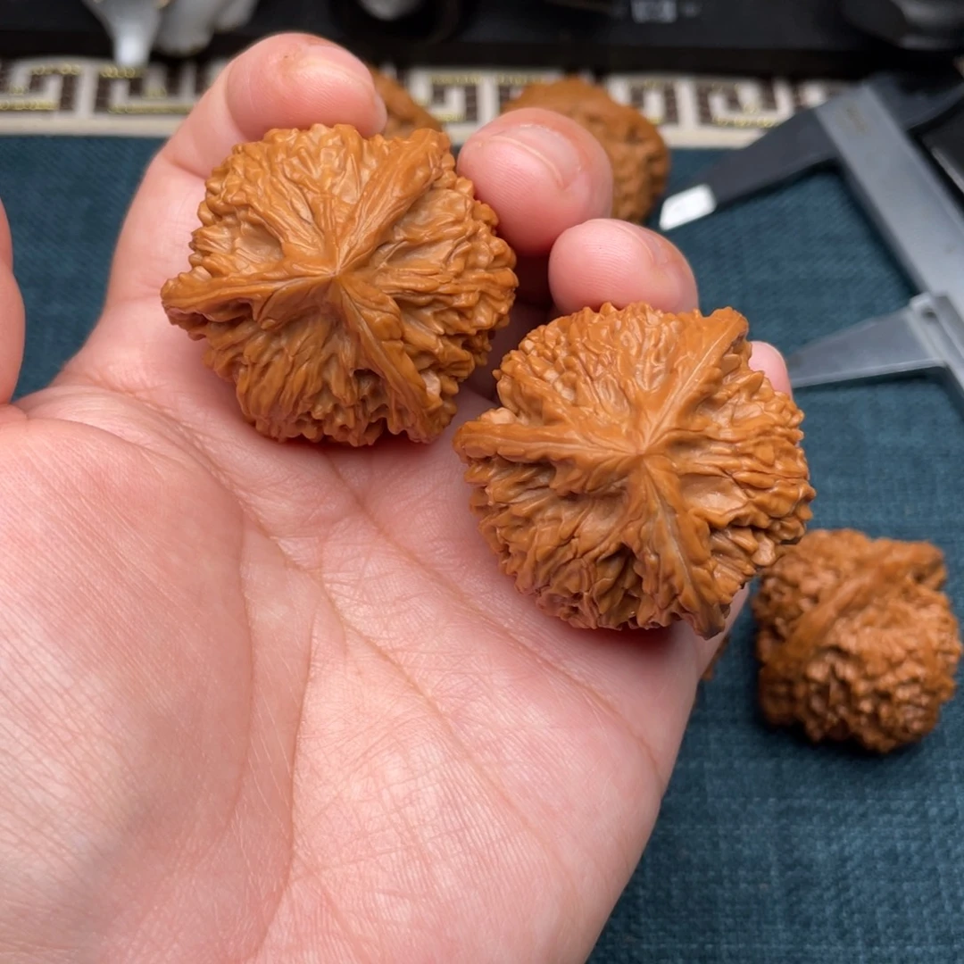 文玩核桃把件全品玉龙粗筋球奔41