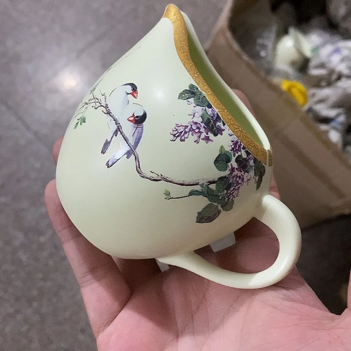 陶瓷艺术品及陶瓷壶壶