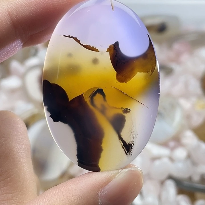 梦***裳玛瑙/玉髓未镶嵌颈饰