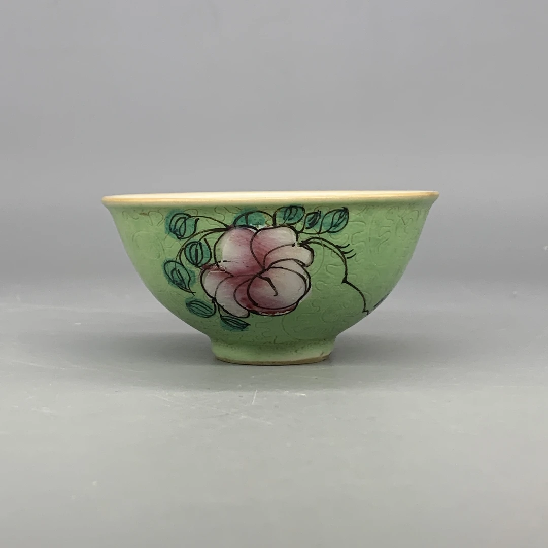 32510047*清中期苹果绿地轧道纹杯/瓷器三/江苏省文物总店/MM