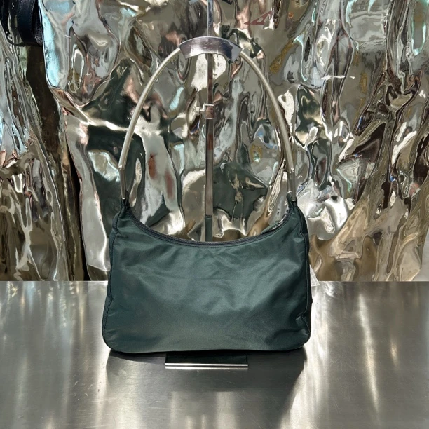 95新 Prada/普拉达 绿色 尼龙 银色手提