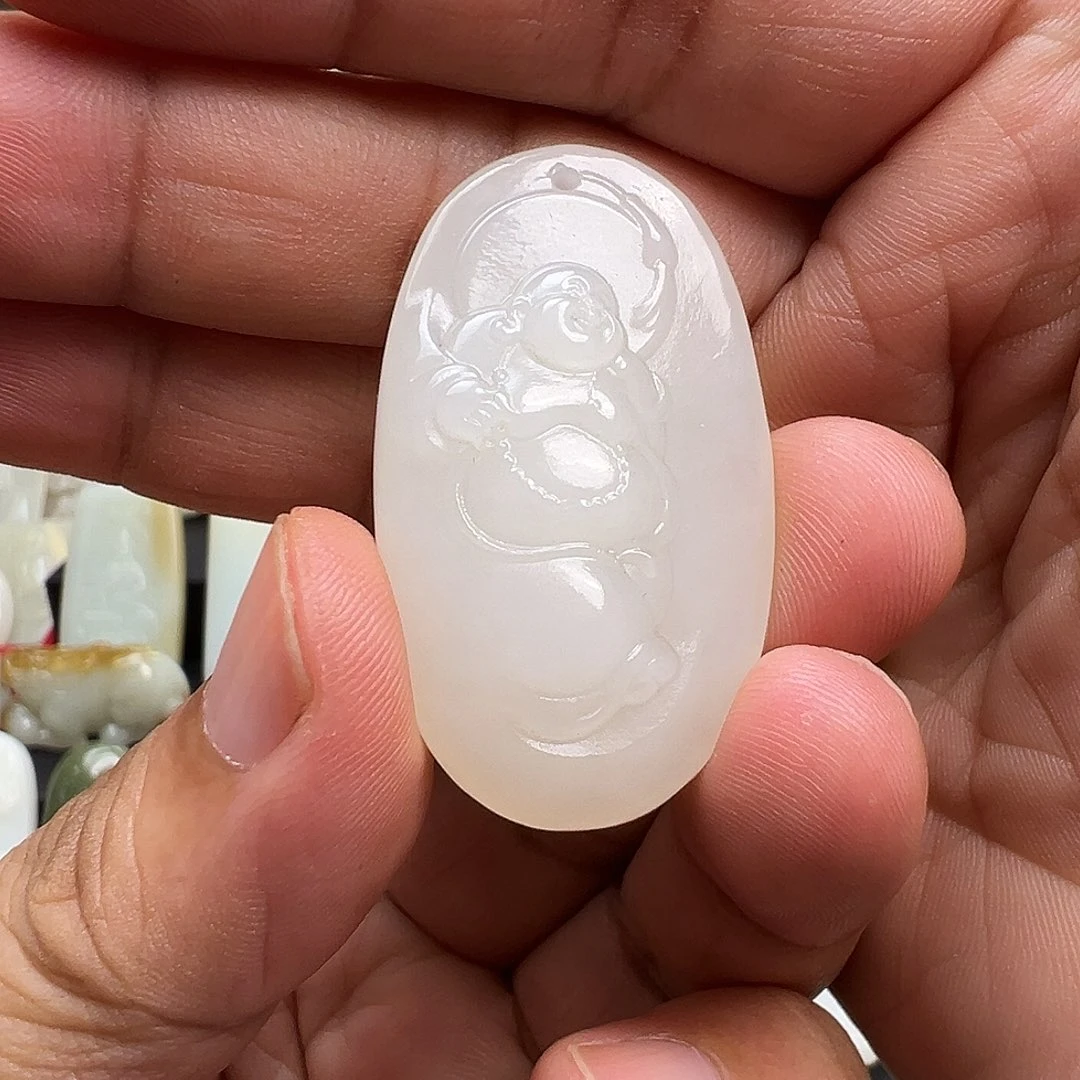 和田玉未镶嵌颈饰