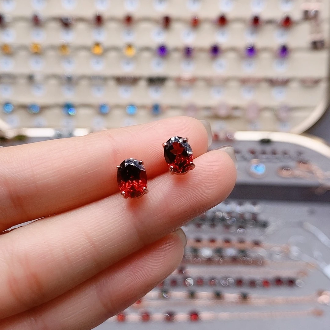 石榴石耳钉银S925镶嵌耳钉