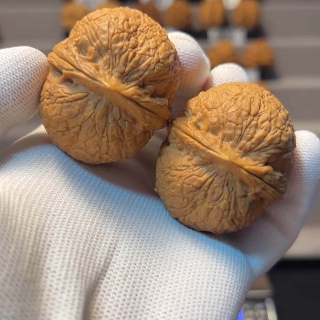 文玩核桃把件47尺寸铁秤砣80克