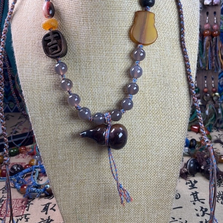 玛瑙/玉髓未镶嵌颈饰