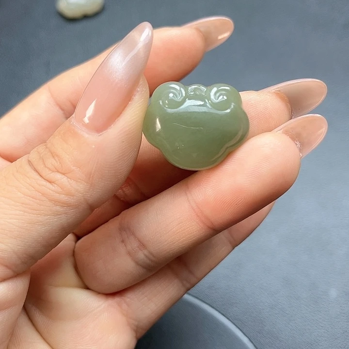 【闪购商品】颈饰未镶嵌和田玉