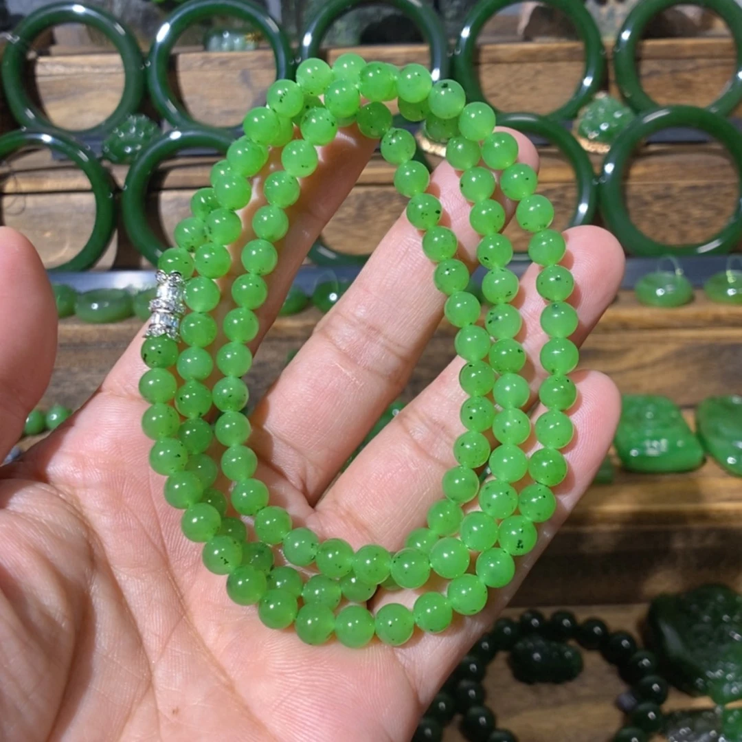 【闪购商品】吊坠(不含链)未镶嵌和田玉俄料苹果绿项链 6