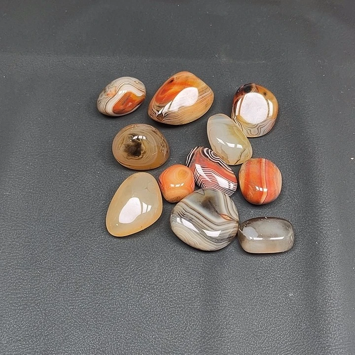 平***乐未镶嵌玛瑙/玉髓珠宝奇石