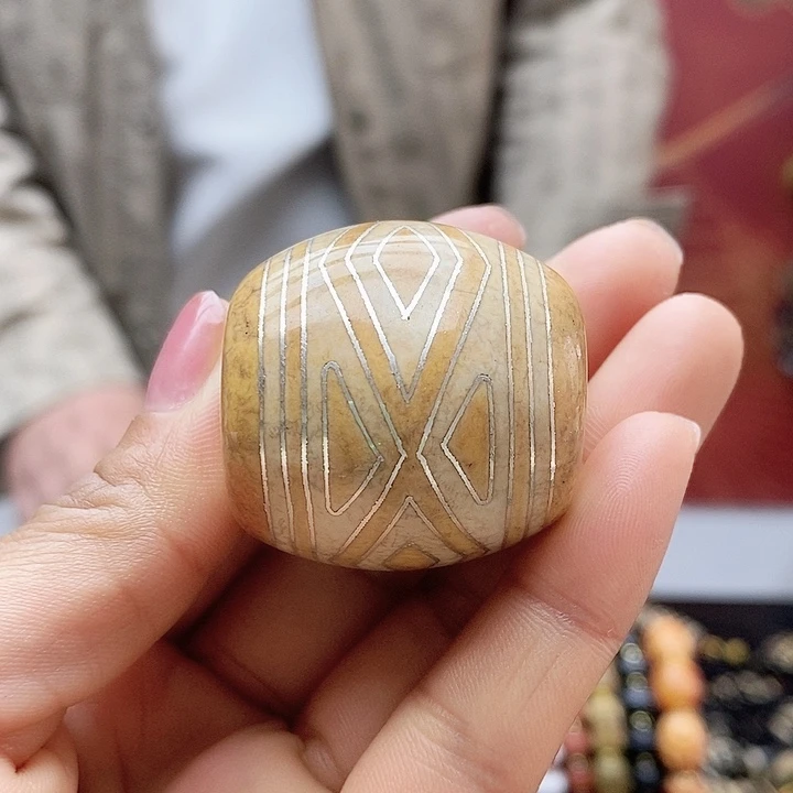 玛瑙/玉髓（覆膜）合金颈饰