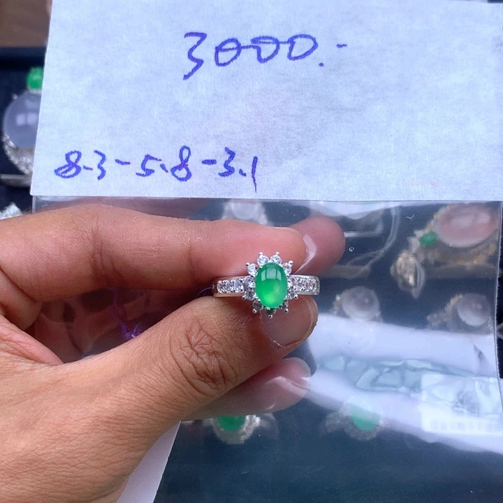 定制翡翠未镶嵌咔****缅甸天然A货翡翠