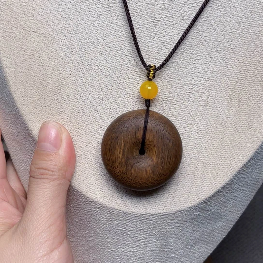 沉香吊坠越南芽庄白棋楠吊坠