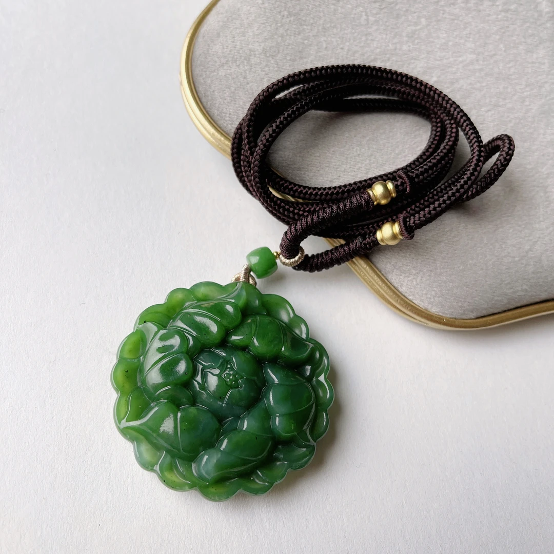 晶莹满楼±50mm和田玉碧玉牡丹花吊坠时尚百搭气质