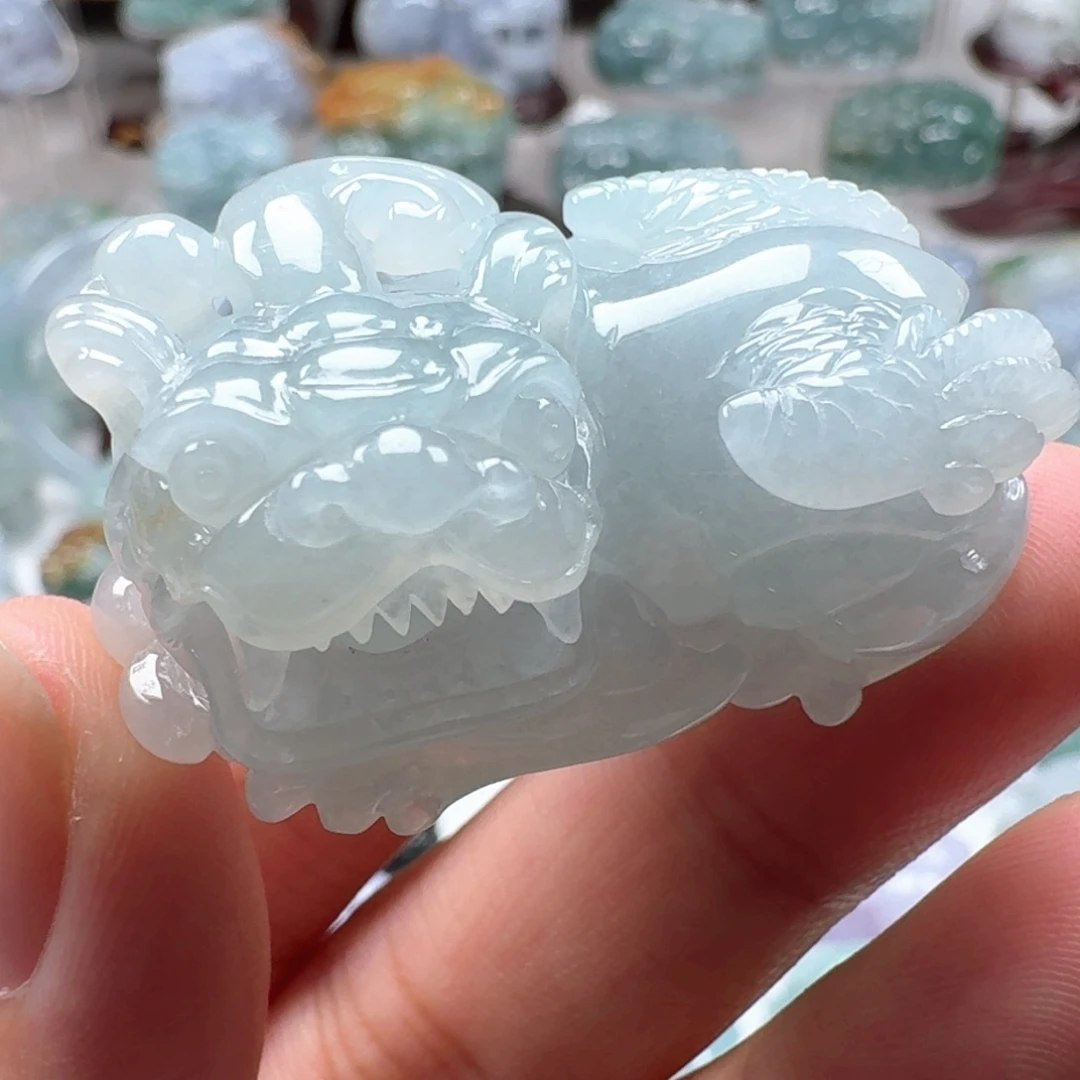 翡翠挂件未镶嵌貔貅