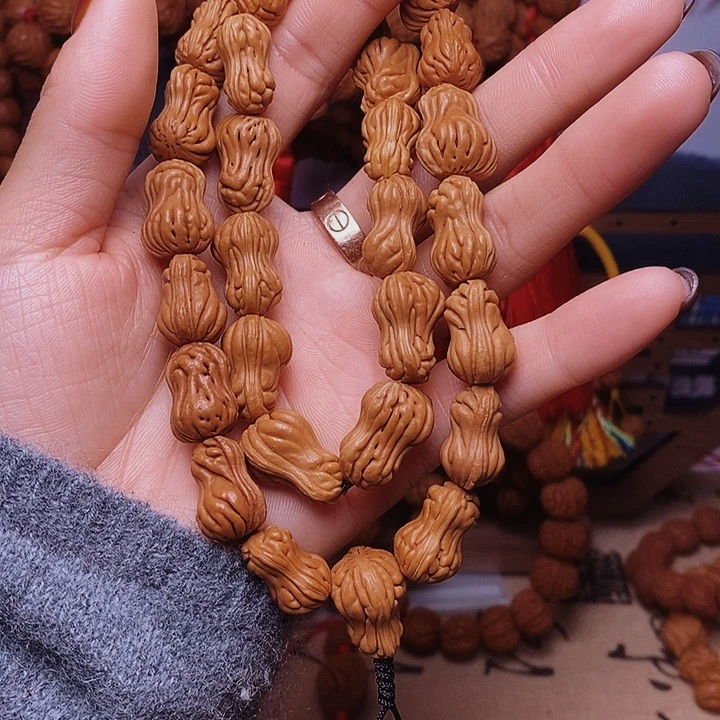 吊坠桃核龙纹桃枭