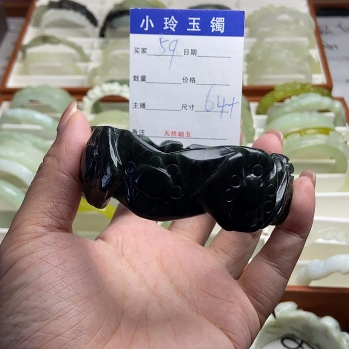 未镶嵌蛇纹石玉手镯