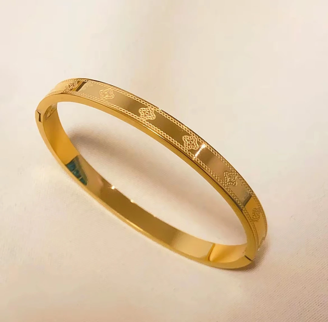 UK24-S033金色黄色高奢手镯