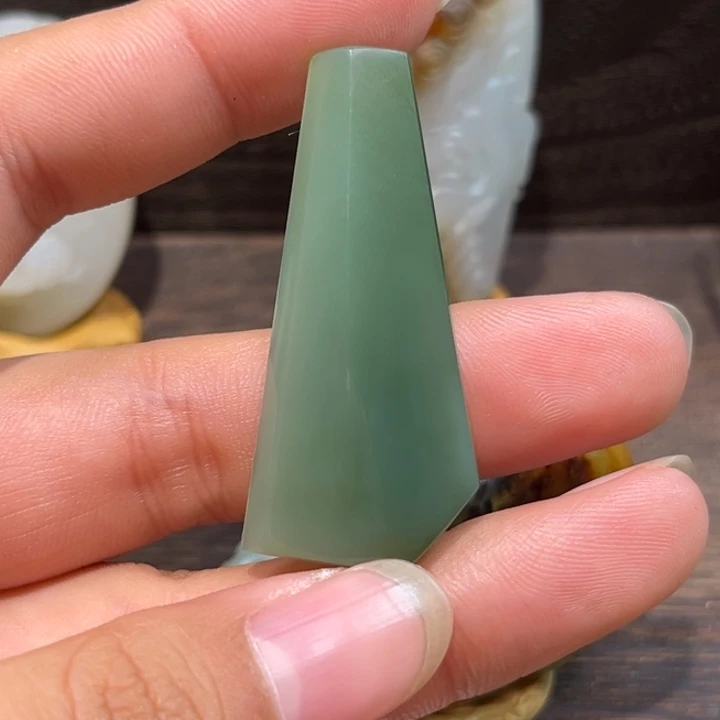 和田玉未镶嵌珠宝半成品