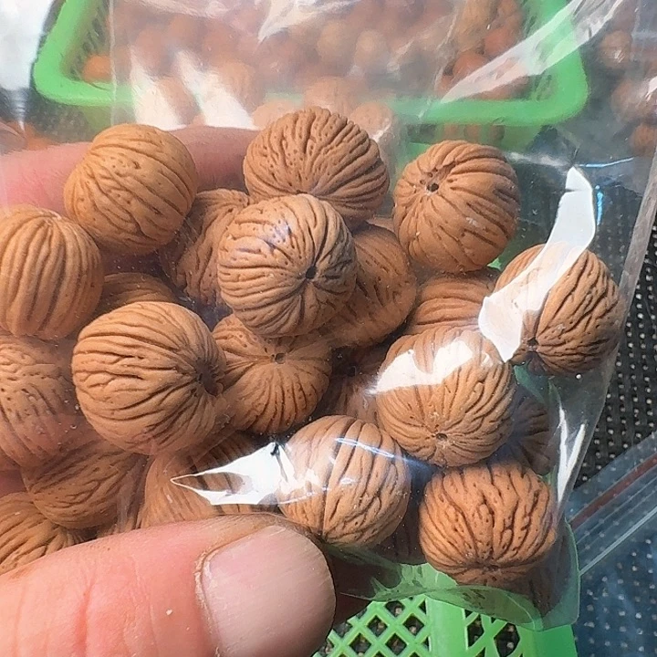 桃核吊坠发***头桃核也惬意