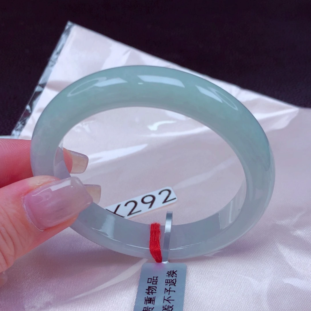 翡翠手镯未镶嵌手镯88